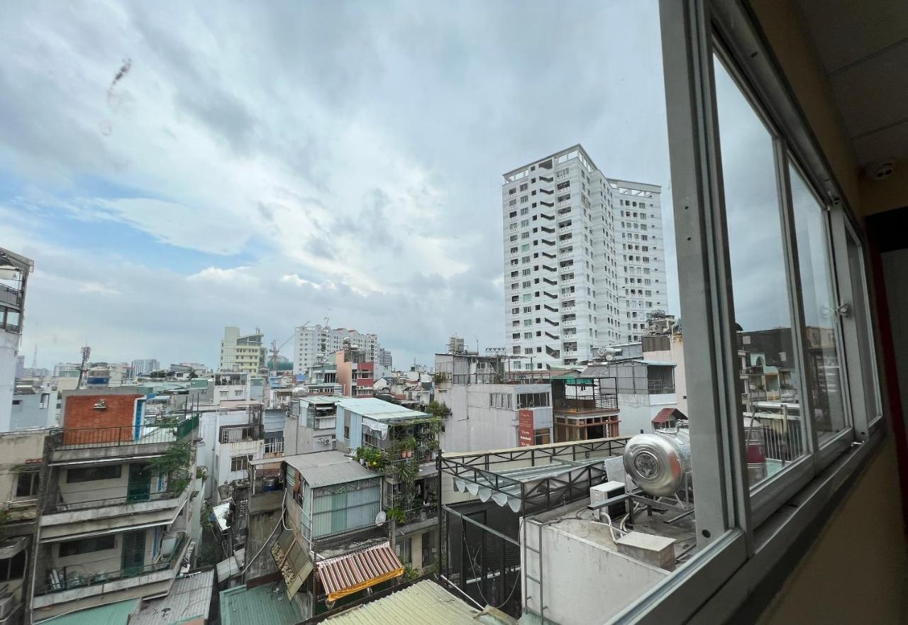 Meru Ho-Chi-Minh-Stadt Exterior foto